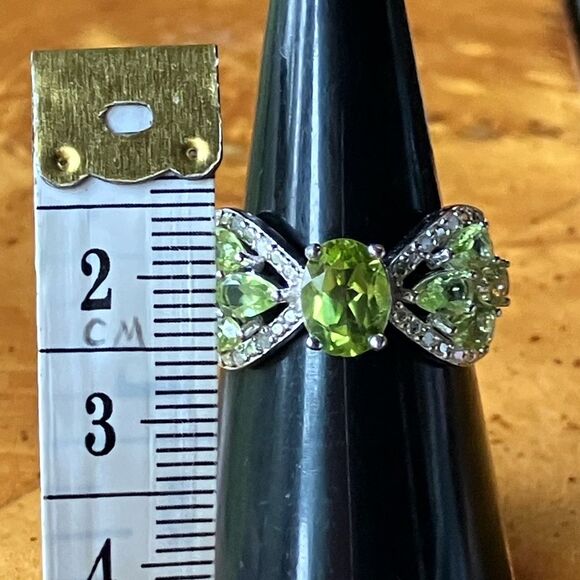 Natural Peridot White Diamond Sterling Silver Ring Size 7 - Picture 7 of 9